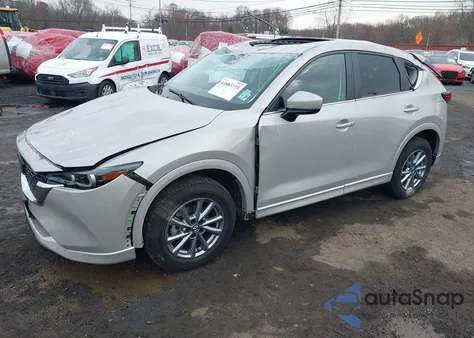 2024 Mazda Cx-5 2.5 S Preferred z USA, uszkodzony, nr VIN JM3KFBCL7R0439855